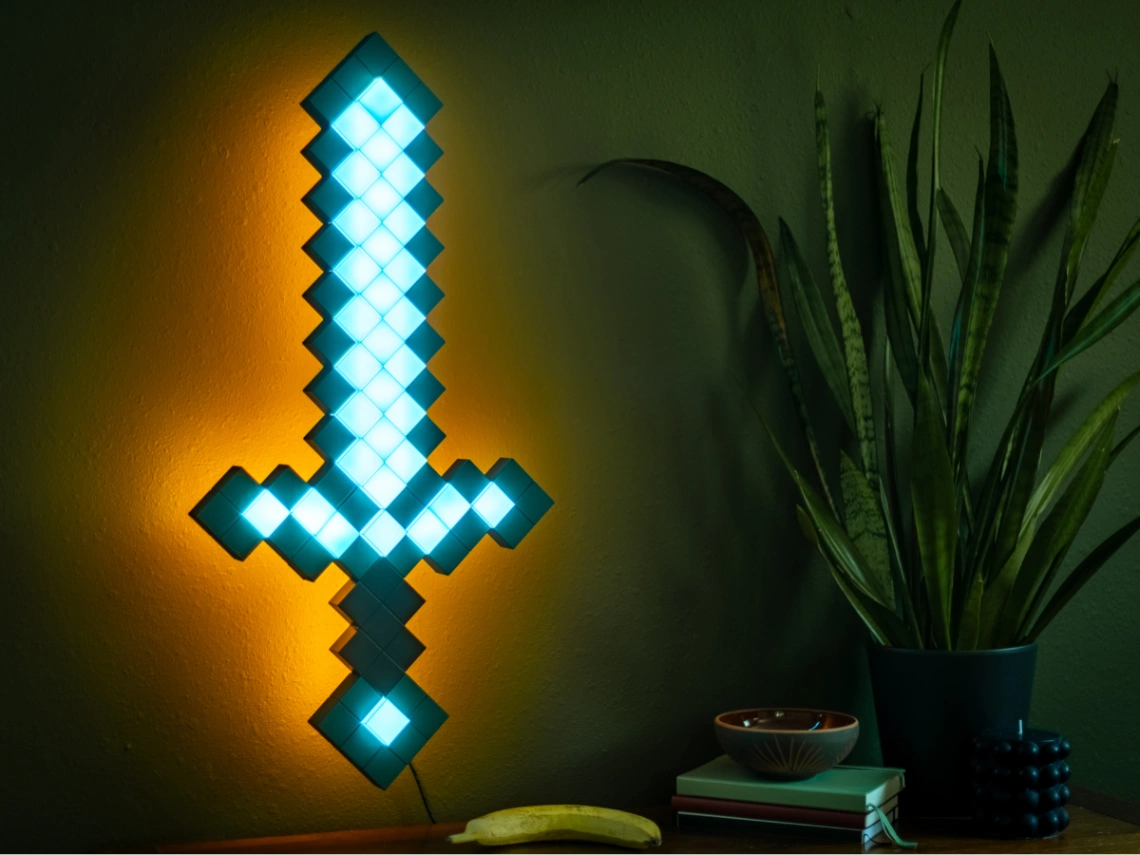 Đèn Minecraft - Pixel Sword Wall Sconce
